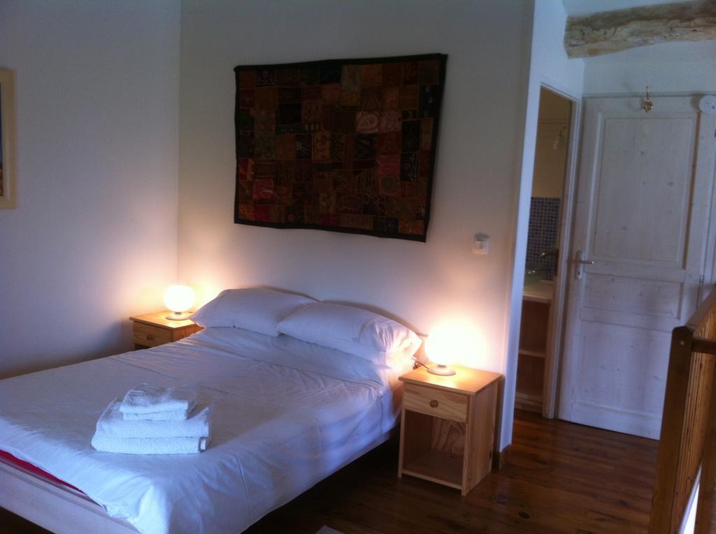 La Petite Maison Crezieres Szoba fotó