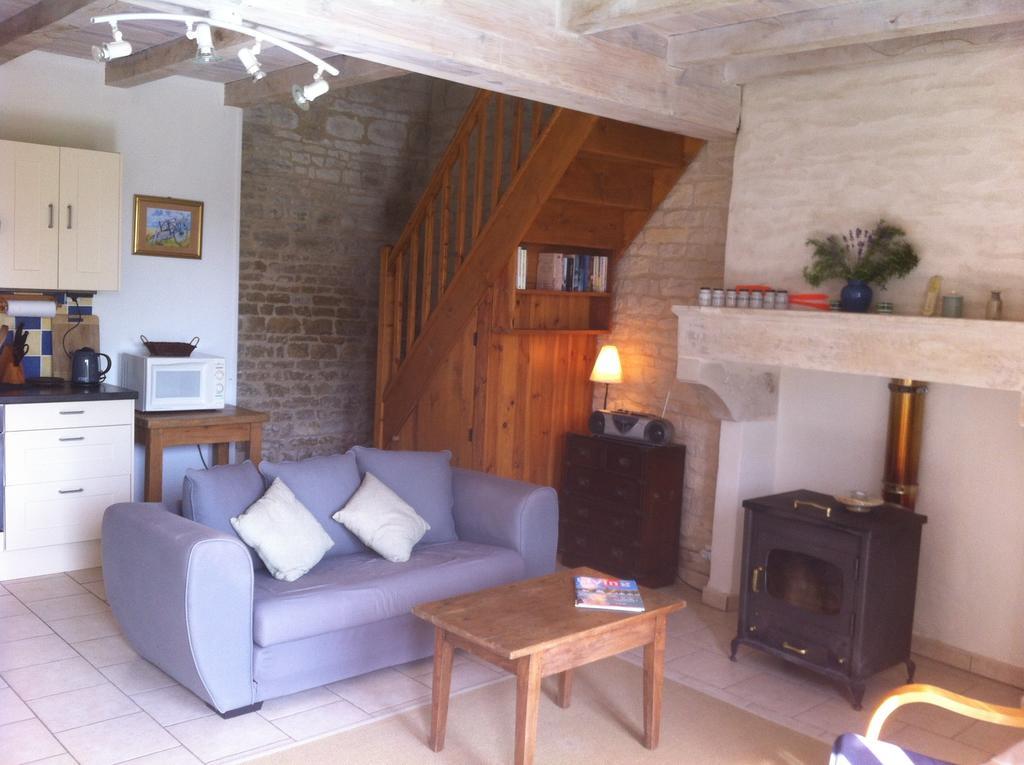 La Petite Maison Crezieres Szoba fotó